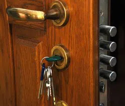 Town Center Locksmith Shop Cleveland, OH 216-654-9581 - 6-Lock-Change