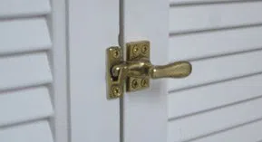 Town Center Locksmith Shop Cleveland, OH 216-654-9581 - 9-Garage-Door-Locks